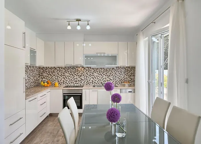 Hébergement de vacances Lola *