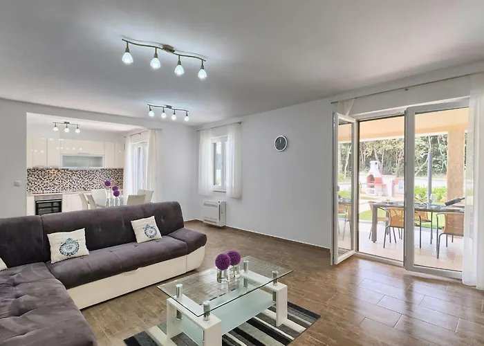 Hébergement de vacances Lola