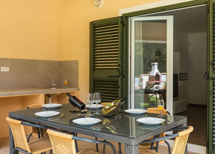 Hébergement de vacances Lola *