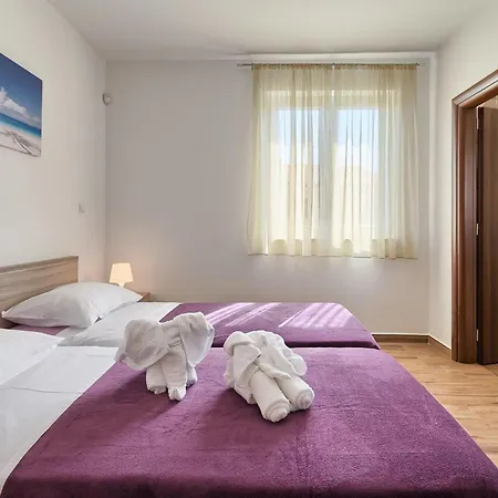 Lola Prázdninový dům *