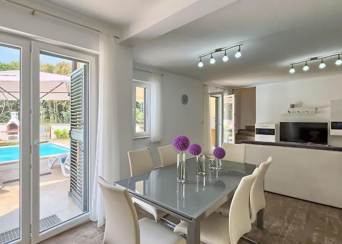 Lola Holiday home Pula